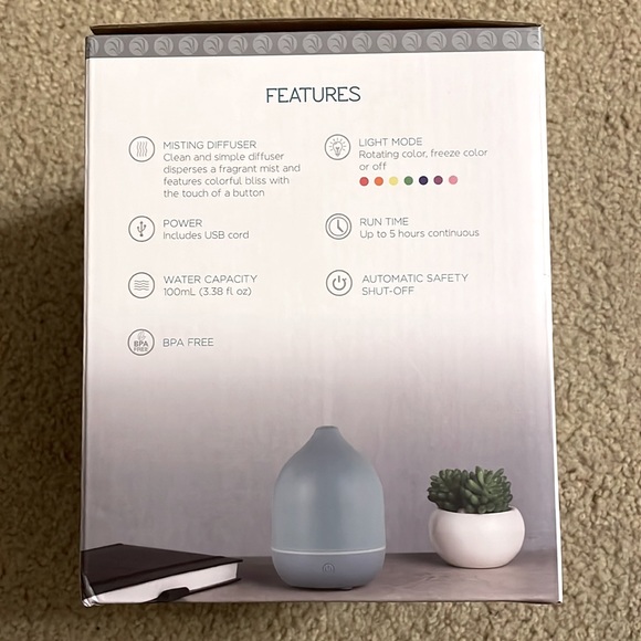 Spa Room Small Essential Oil Diffuser - Picture 3 of 4